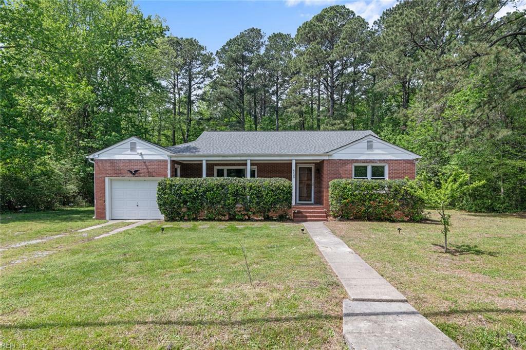 Property Photo: 5149 Townpoint Rd VA 23435