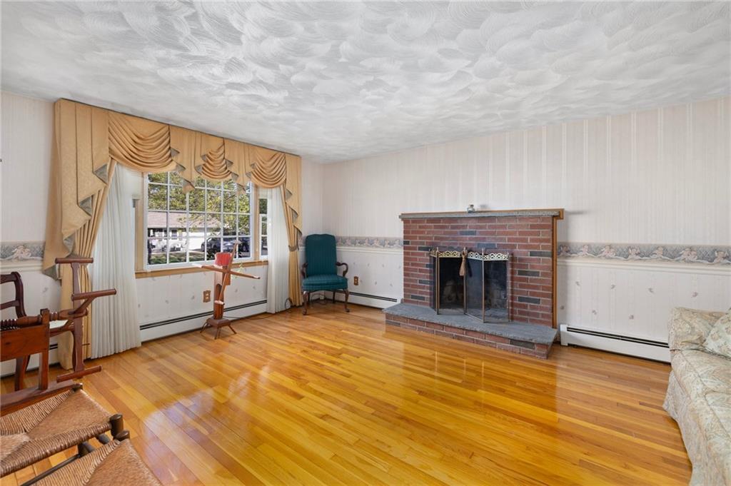 Property Photo:  4 Country Drive  RI 02828 