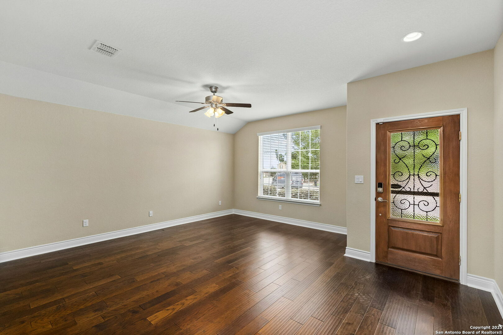 Property Photo: 620 Ridgemeadow TX 78130