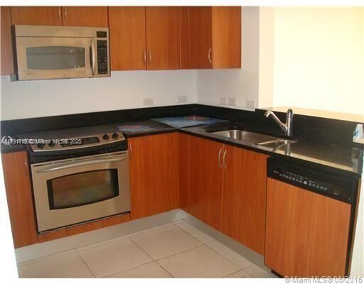 Property Photo:  2775 NE 187th St 311  FL 33180 