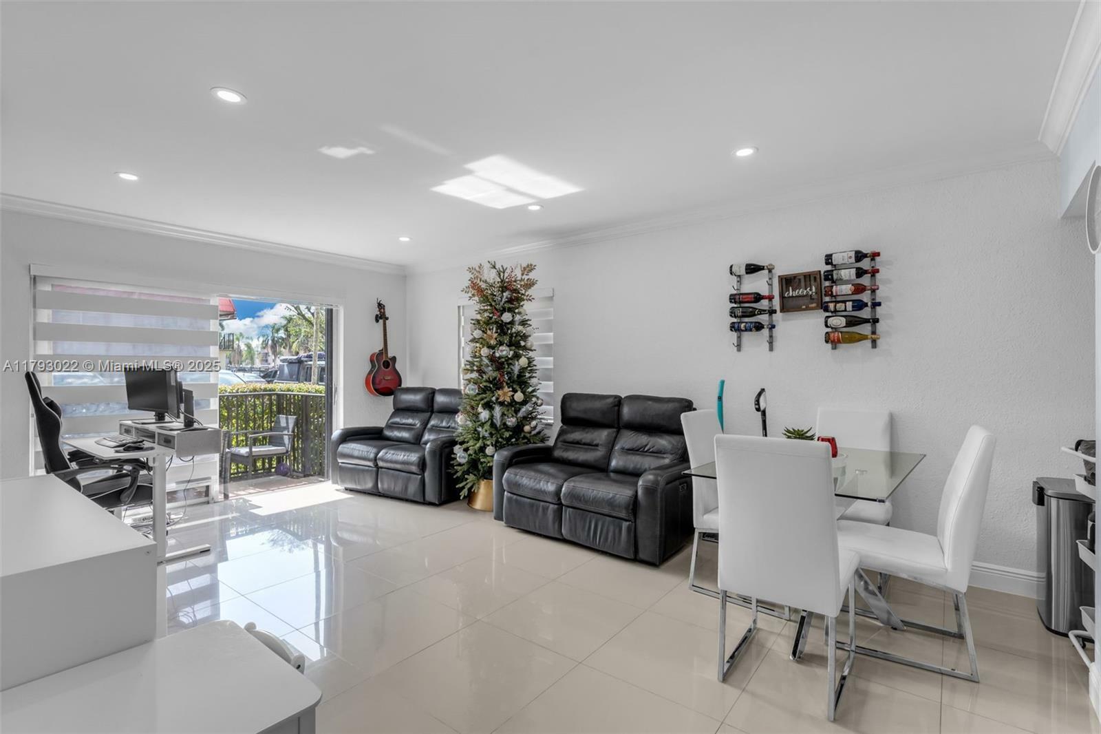 Property Photo: 10401 SW 108th Ave 138 FL 33176