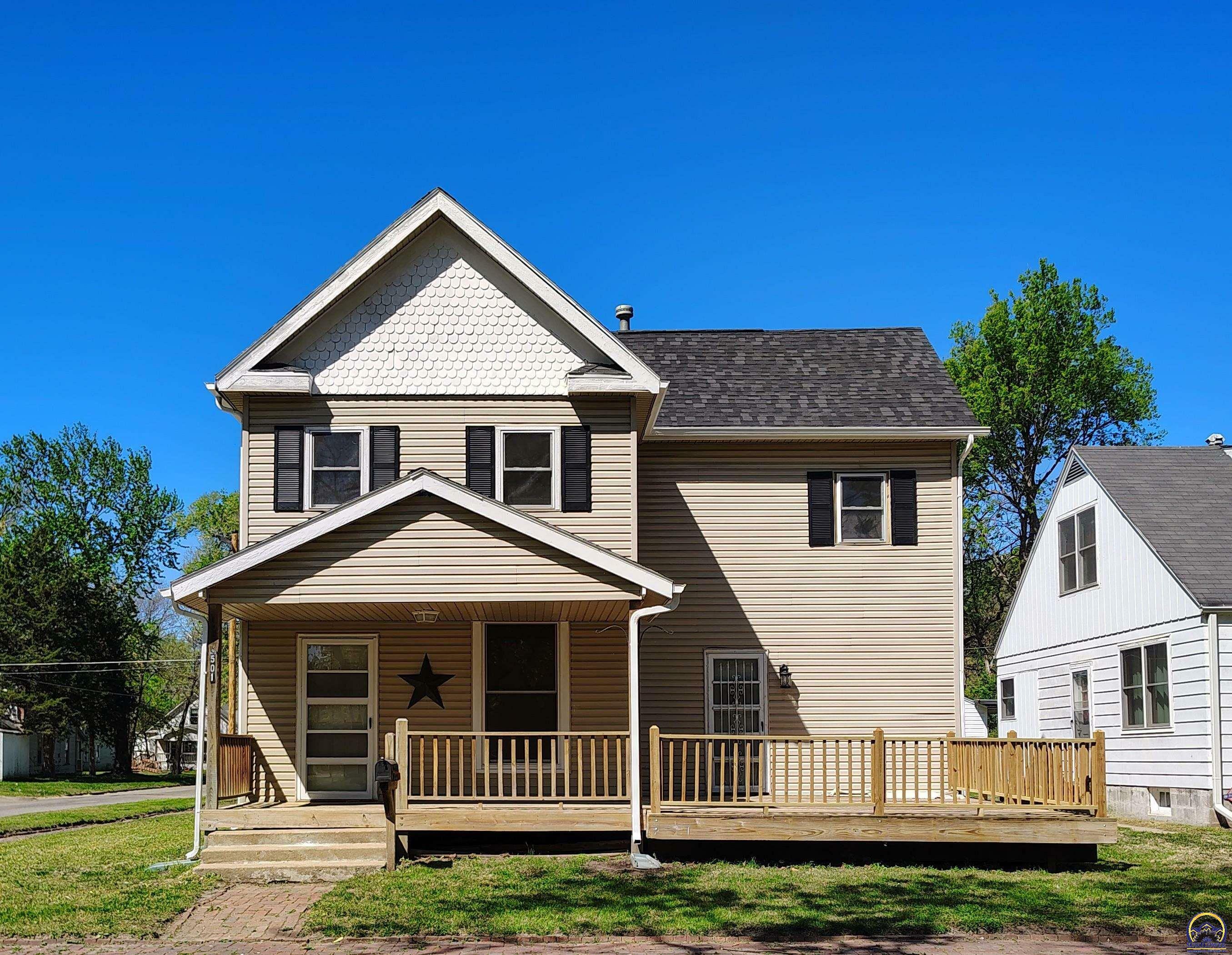 501 NE Grattan St  Topeka KS 66616 photo