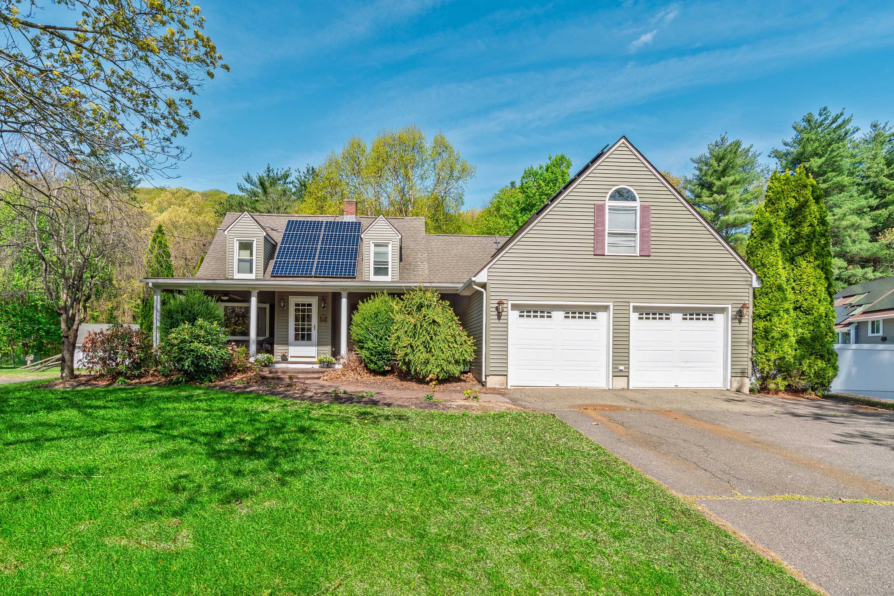 Property Photo: 2168 Mount Vernon Road CT 06489