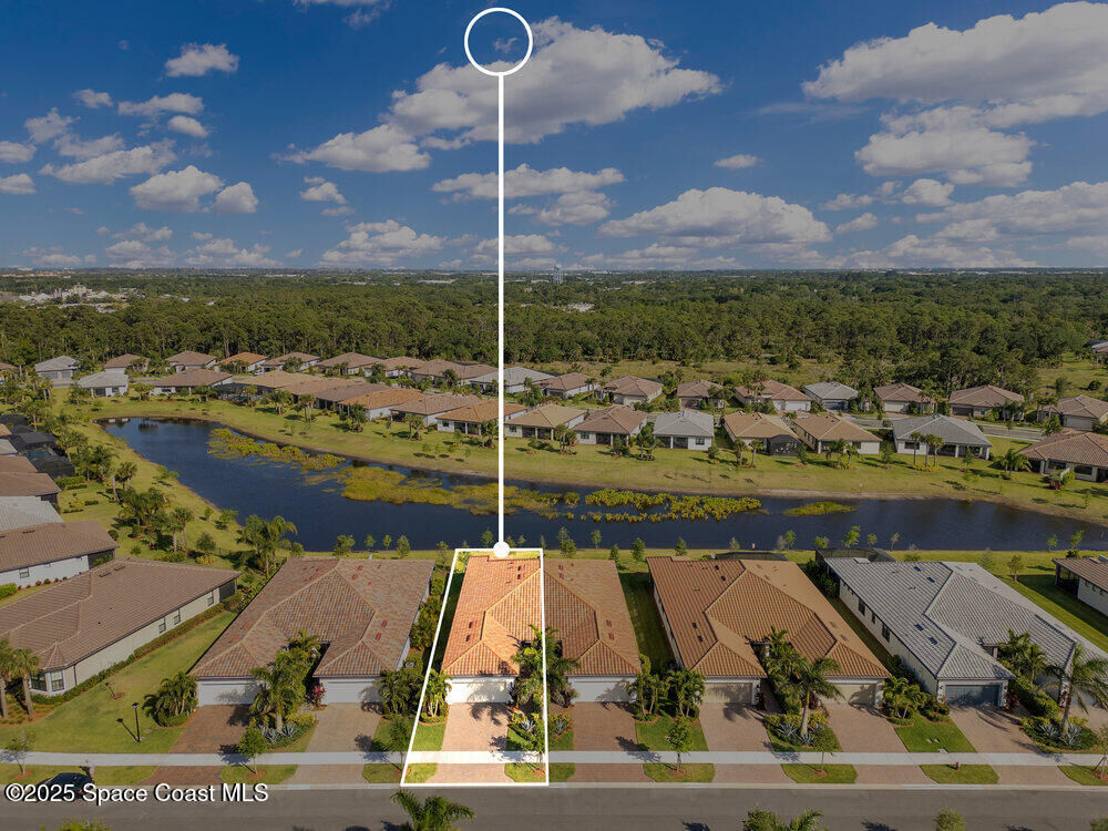 Property Photo: 4054 Basket Oak Circle FL 32967