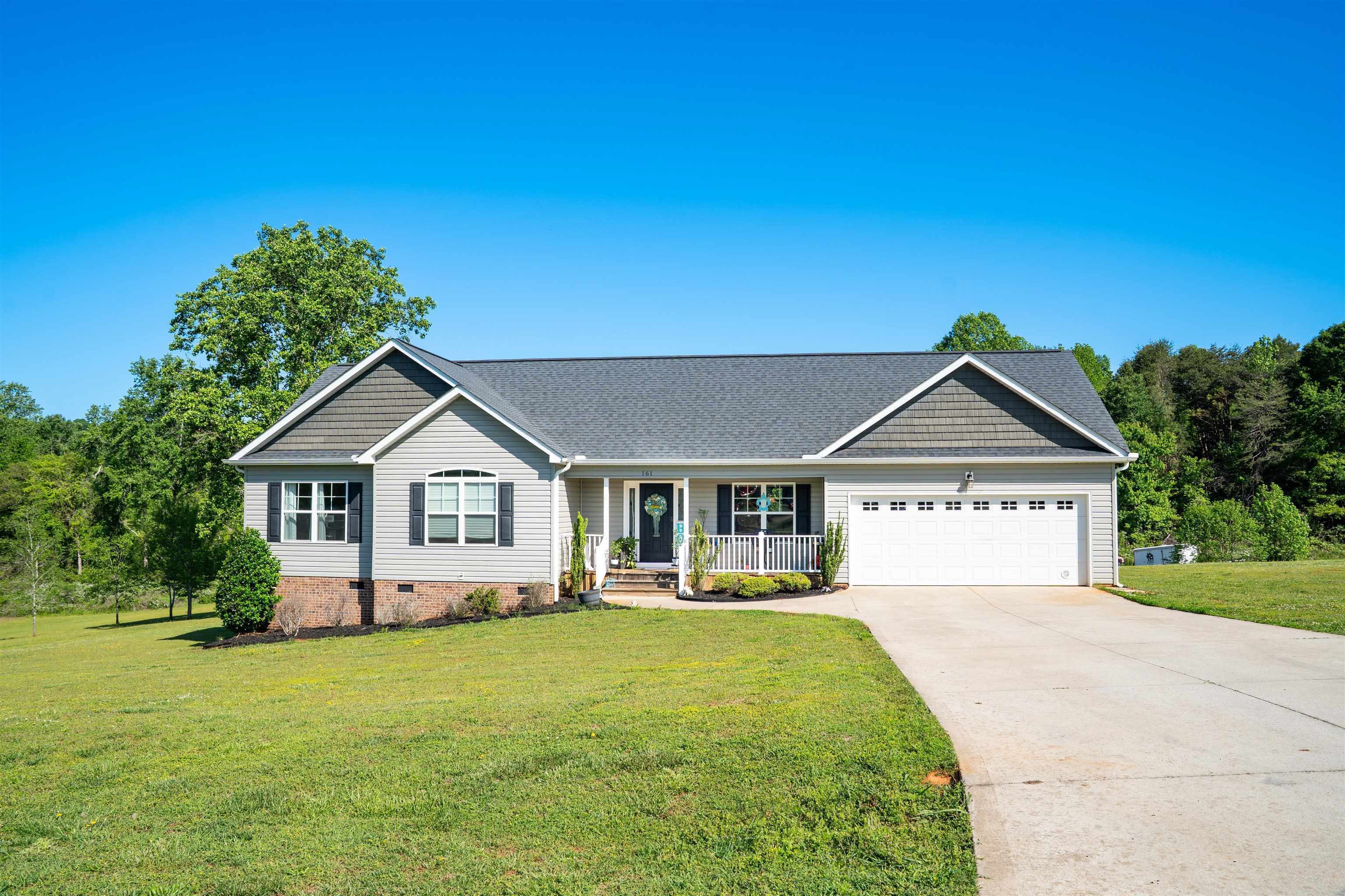 Property Photo: 161 McCoy Circle SC 29341