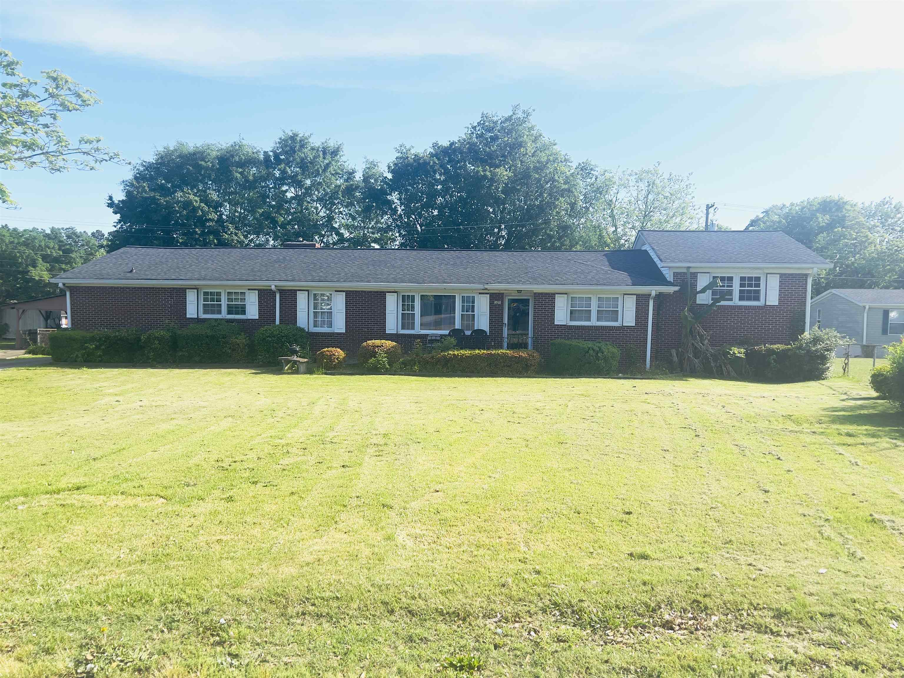 Property Photo: 209 Demos Drive SC 29376