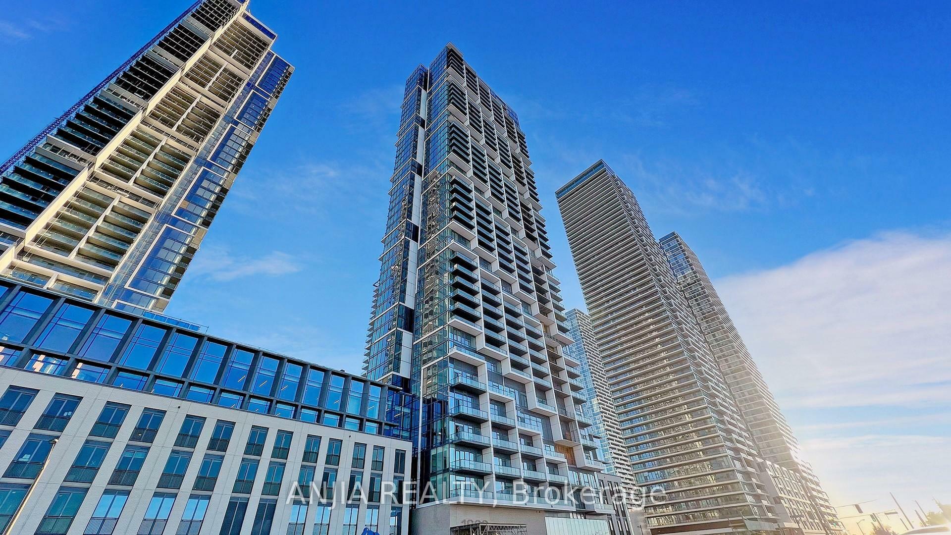 Property Photo:  1000 Portage Parkway 1712  ON L4K 0L1 
