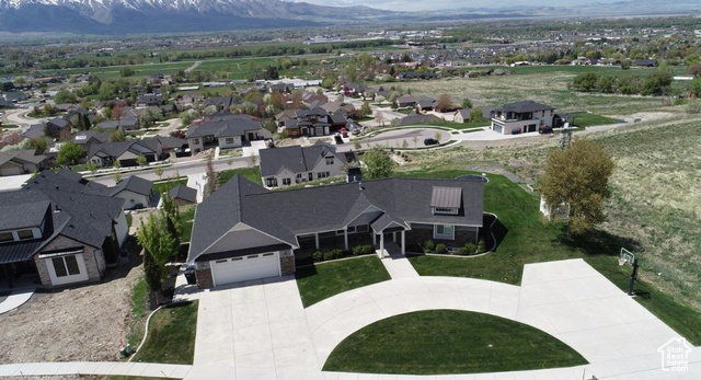 Property Photo: 585 N 300 E UT 84326