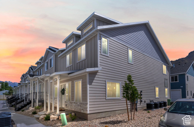 Property Photo: 1296 S 1050 E UT 84606