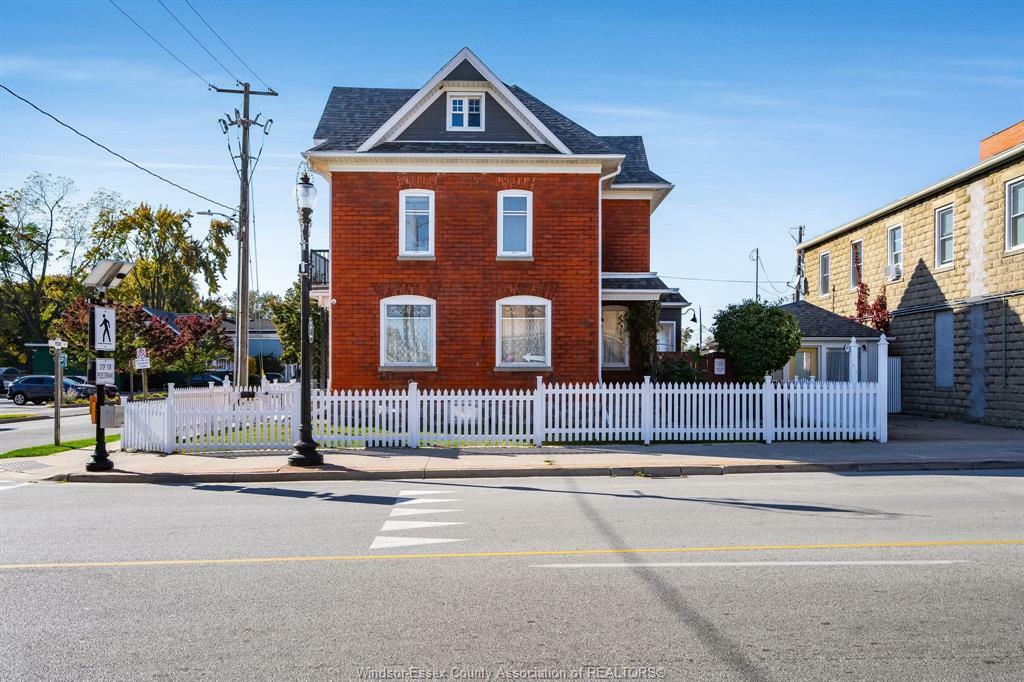 Photo de la propriété: 20 Division Street South ON N9Y 1P2