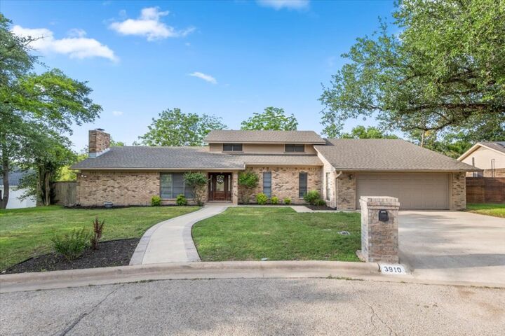 Property Photo:  3910 Wendy Oaks Drive  TX 76502 