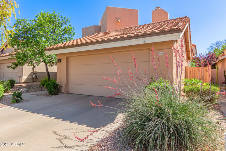 Property Photo: 6459 E Sugarloaf Street AZ 85215