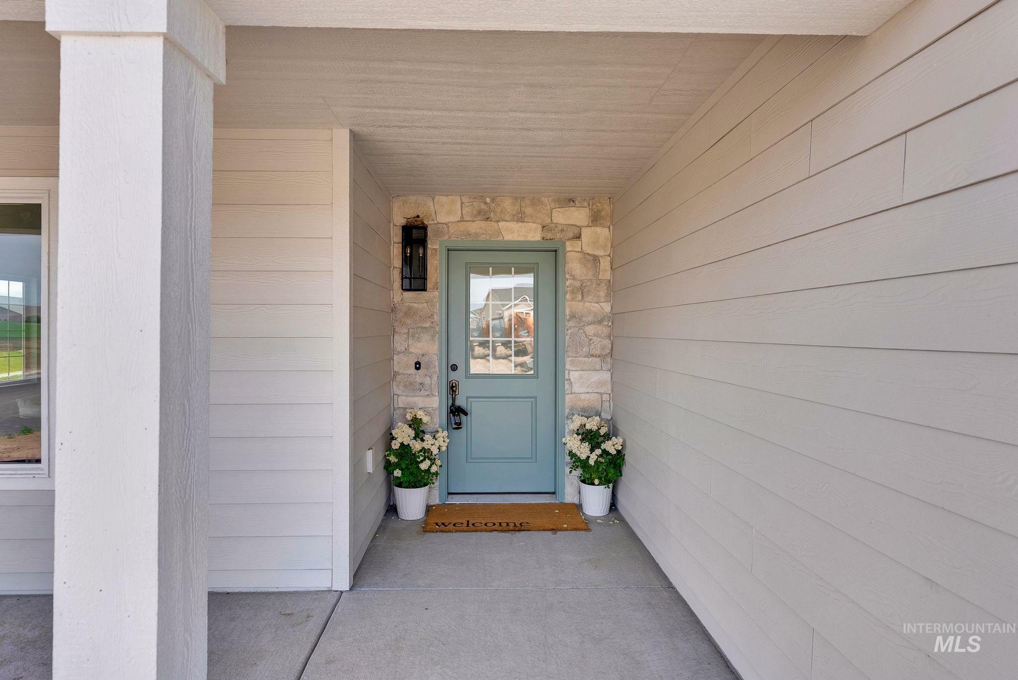 Property Photo: 1738 Pathway Court ID 83501
