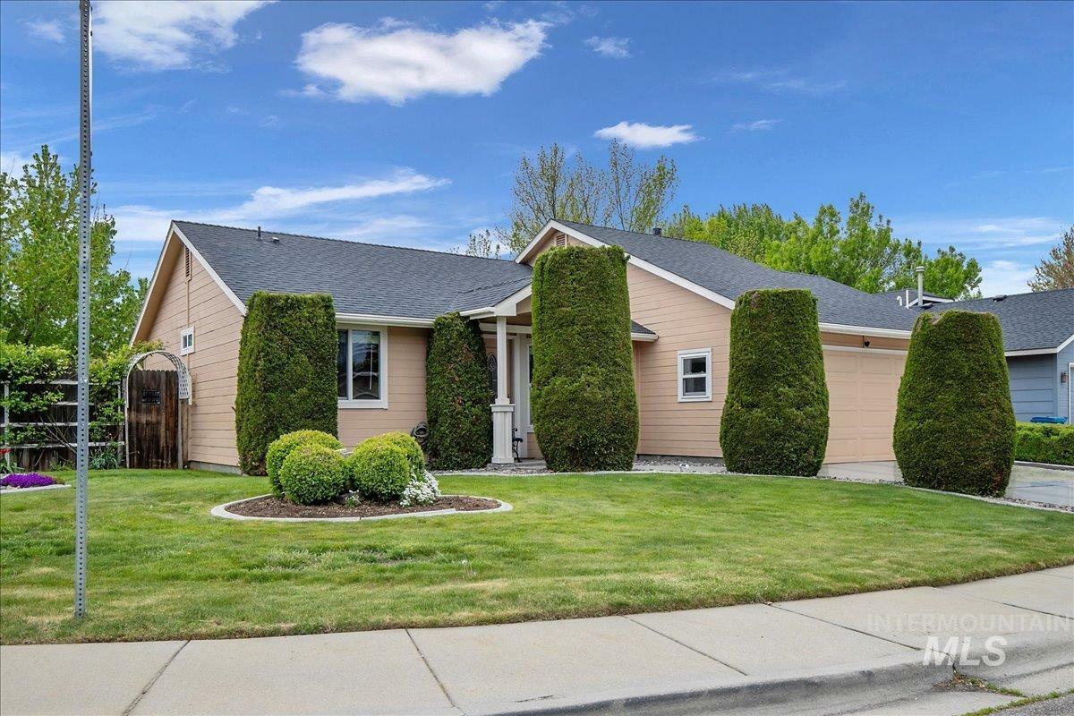 Property Photo: 9811 W Cory St ID 83704