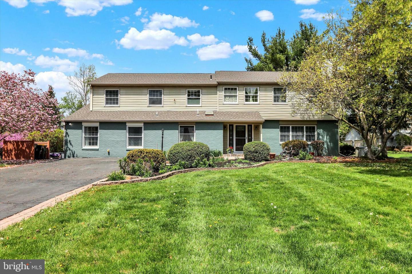 Property Photo: 83 Winding Lane PA 18940