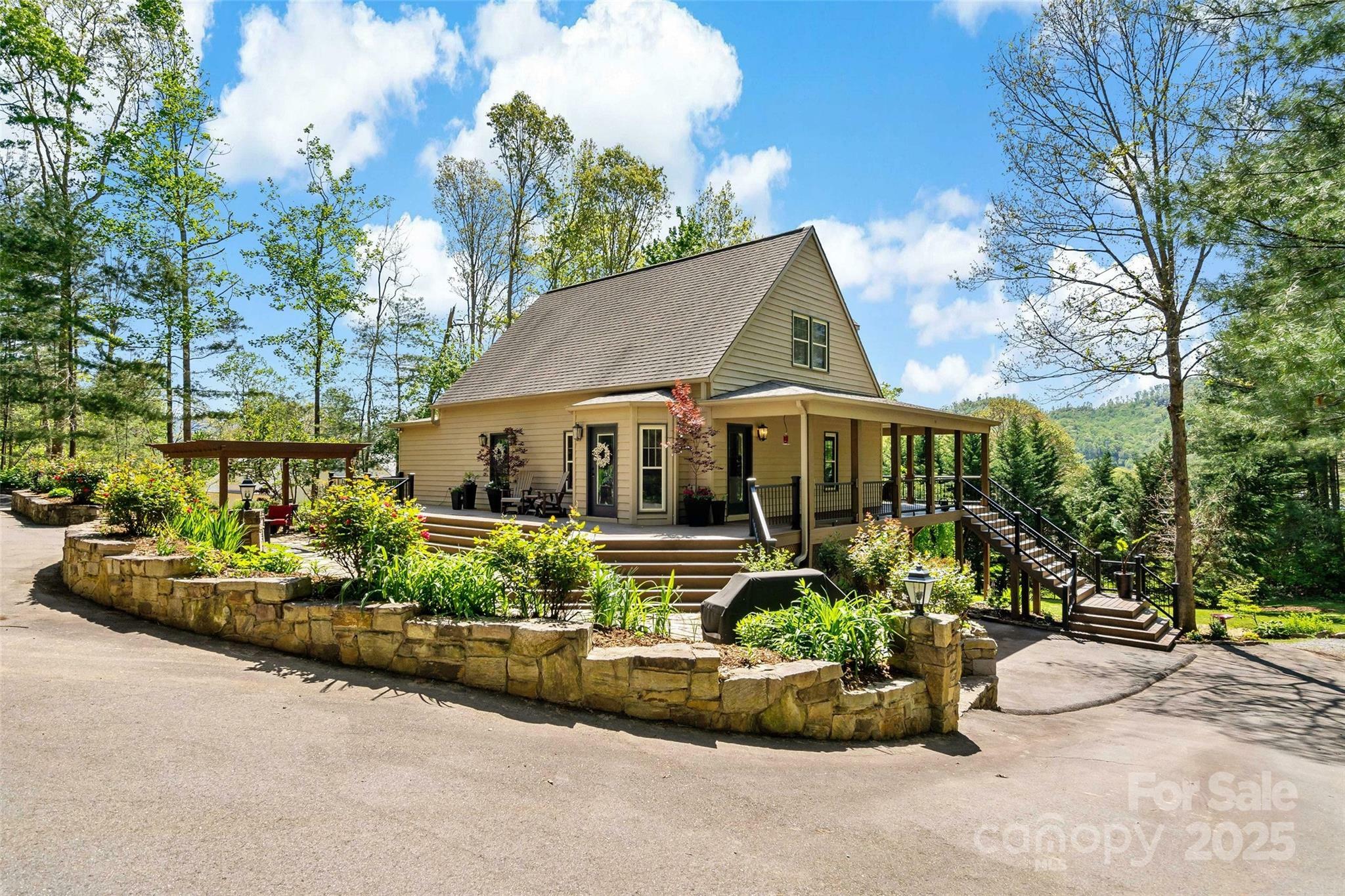 Property Photo: 34 Legacy Mountain Trail NC 28732