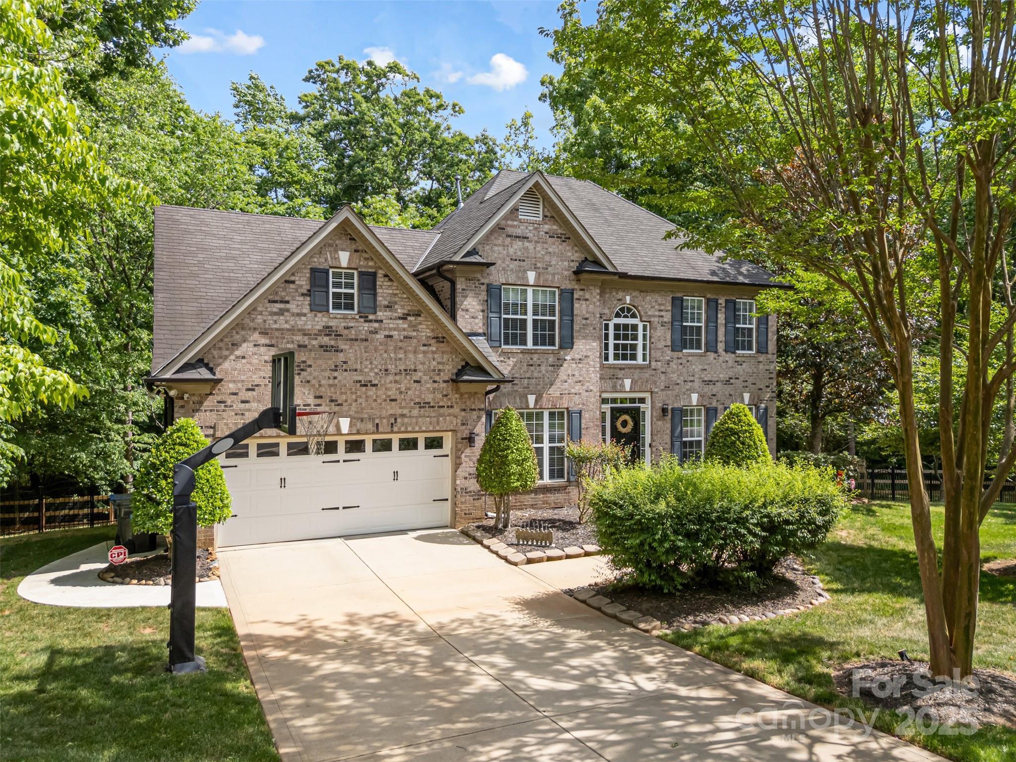 Property Photo:  5617 Sugarcane Court  NC 28227 