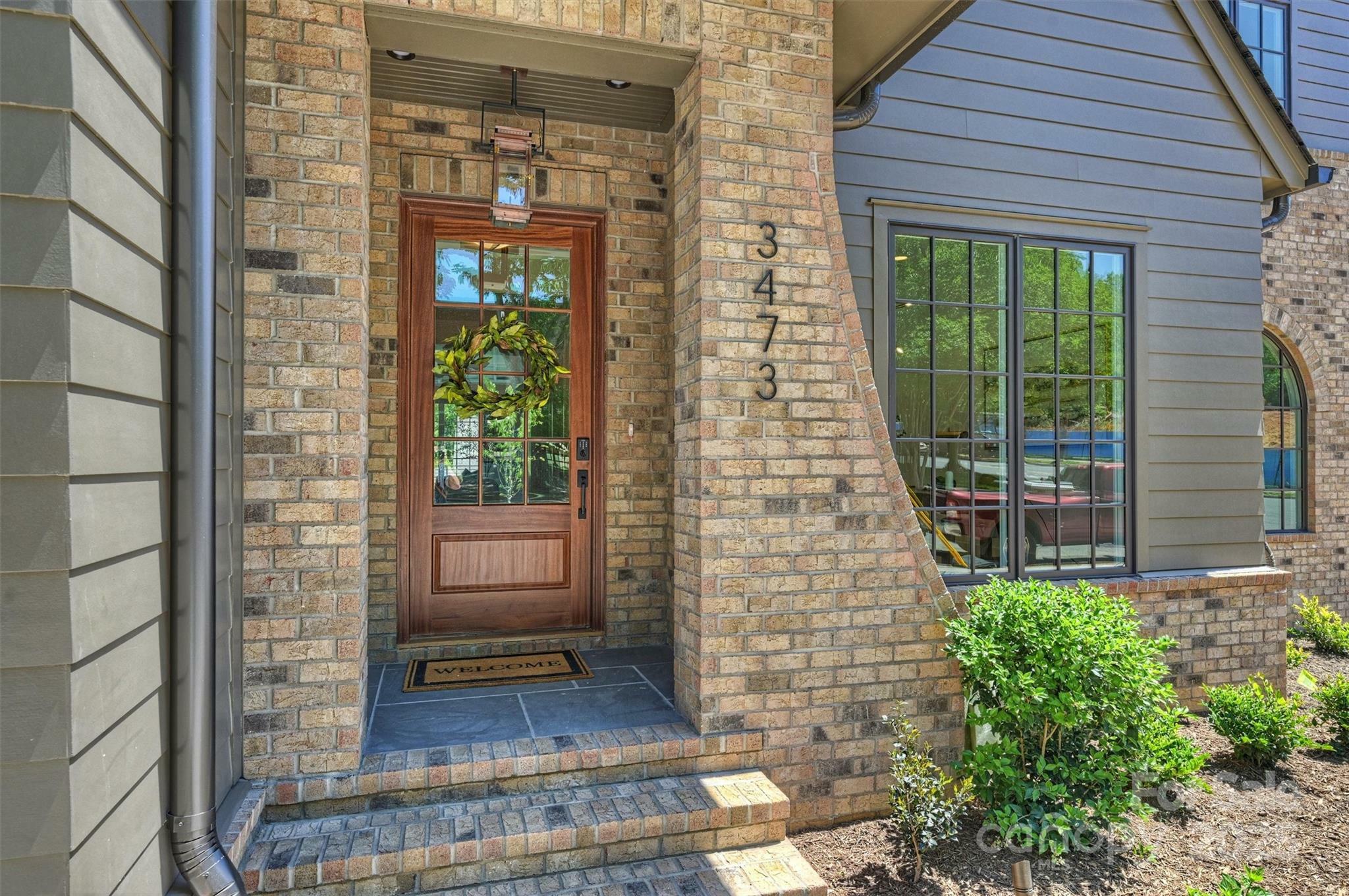 Property Photo: 3473 Willow Oak Road NC 28209
