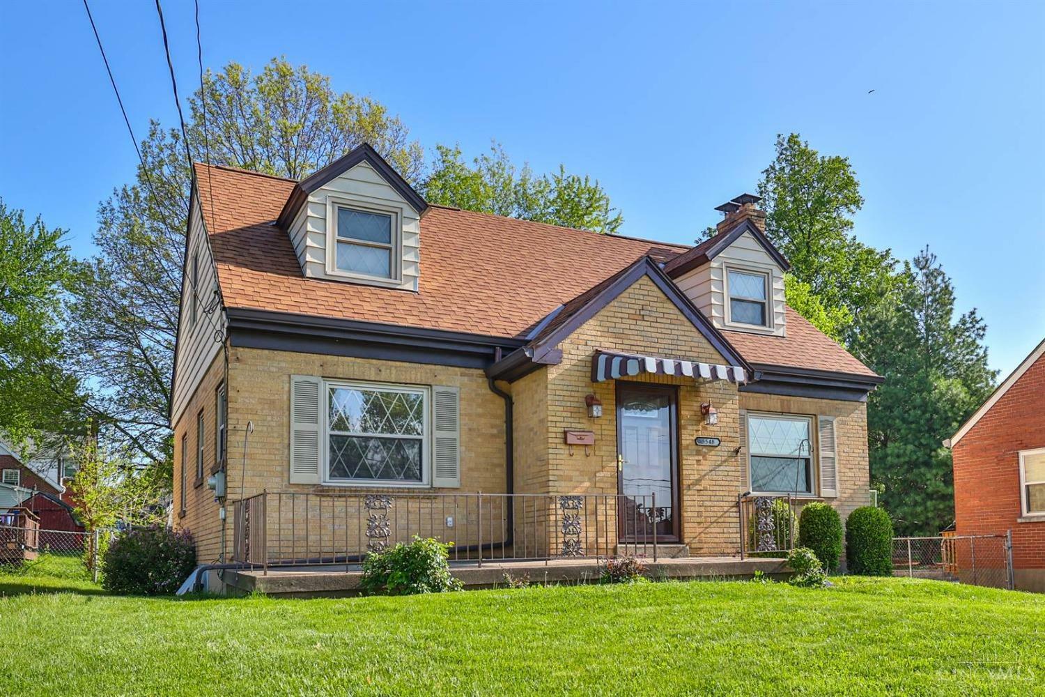 Property Photo: 5548 Raceview Avenue OH 45248