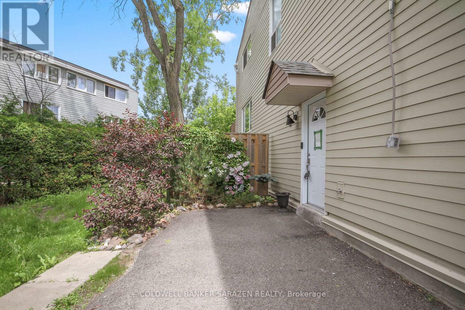 Property Photo: 3415 Uplands Drive 51 ON K1V 9N4