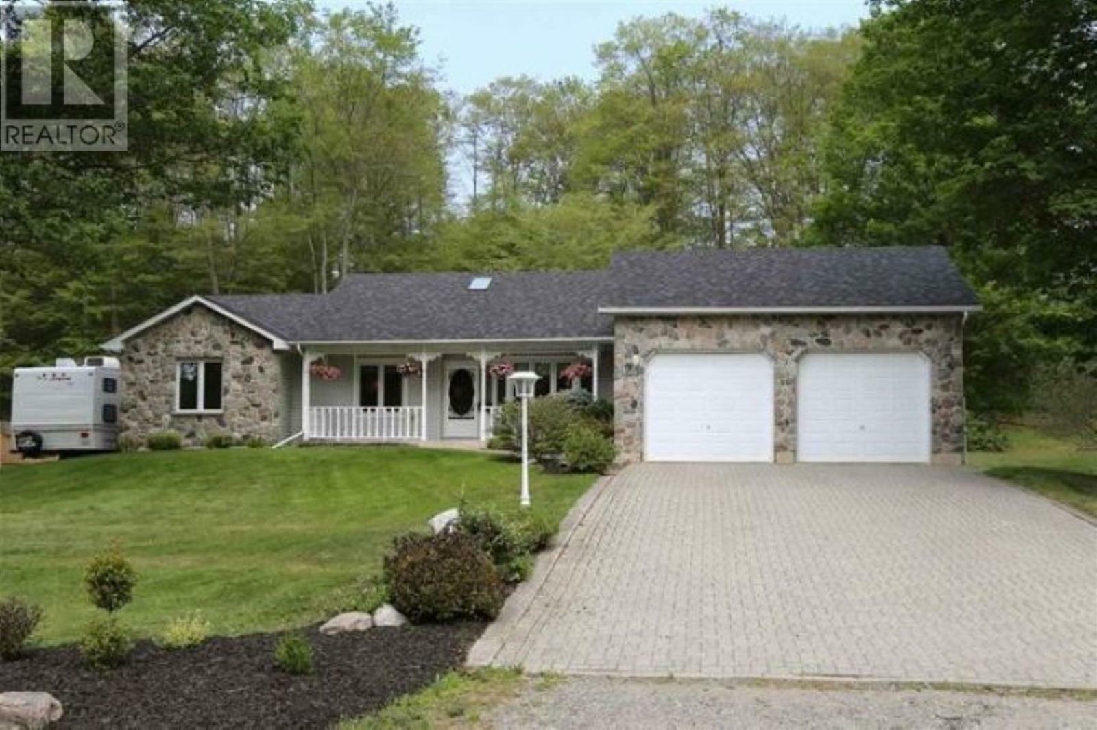 Property Photo: 166 Foothill Rd ON P6C 6E4