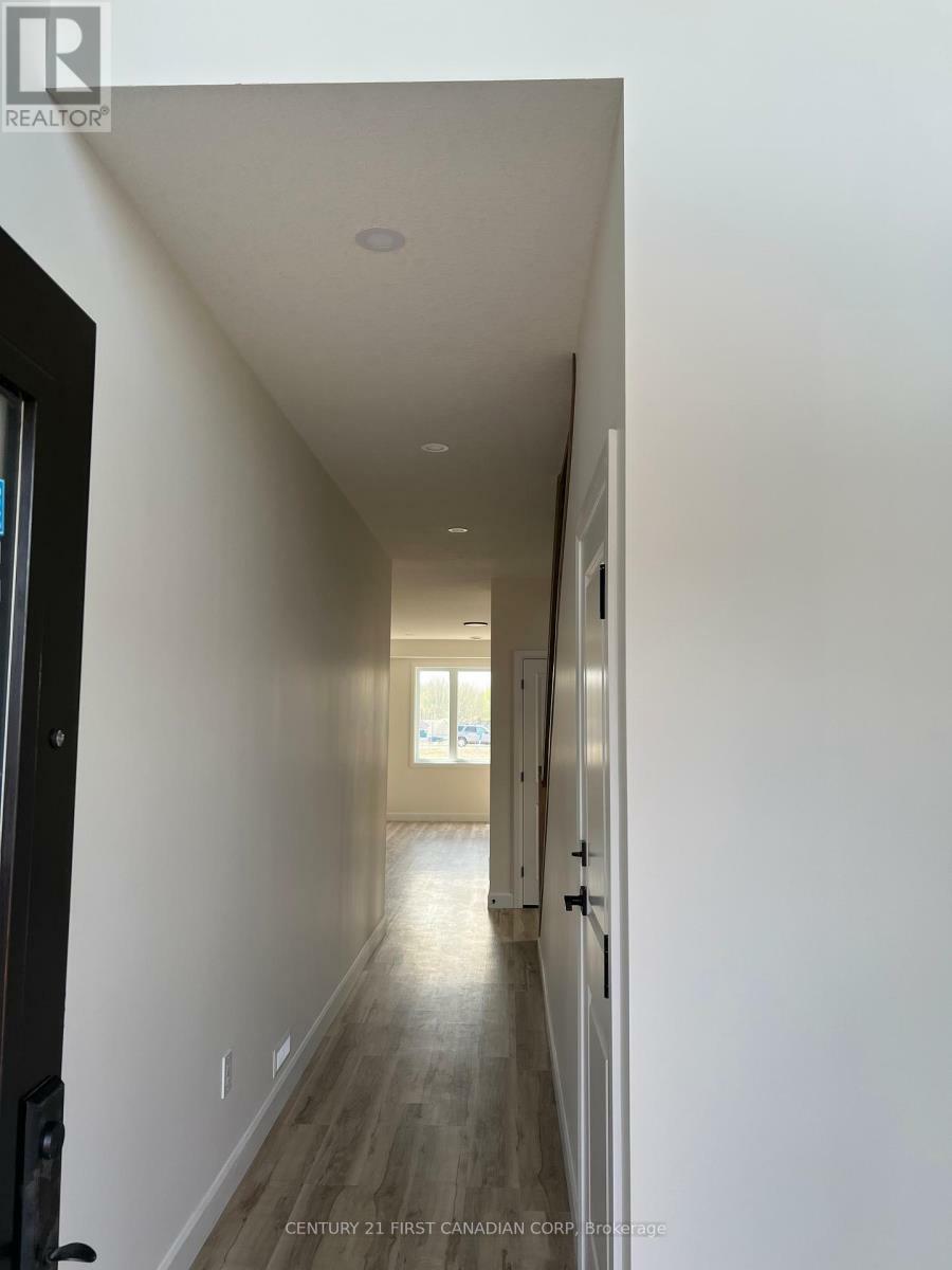 Photo de la propriété: 1147 Hobbs Drive Upper ON N6M 0M1