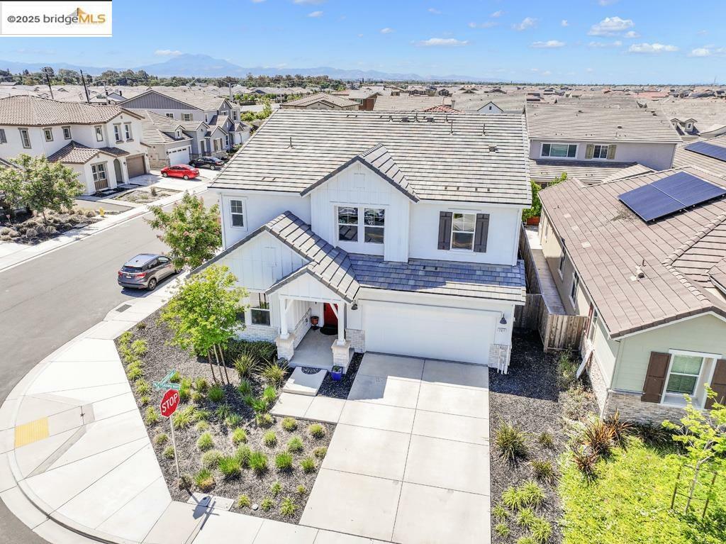 Property Photo: 761 Stickney Way CA 94561