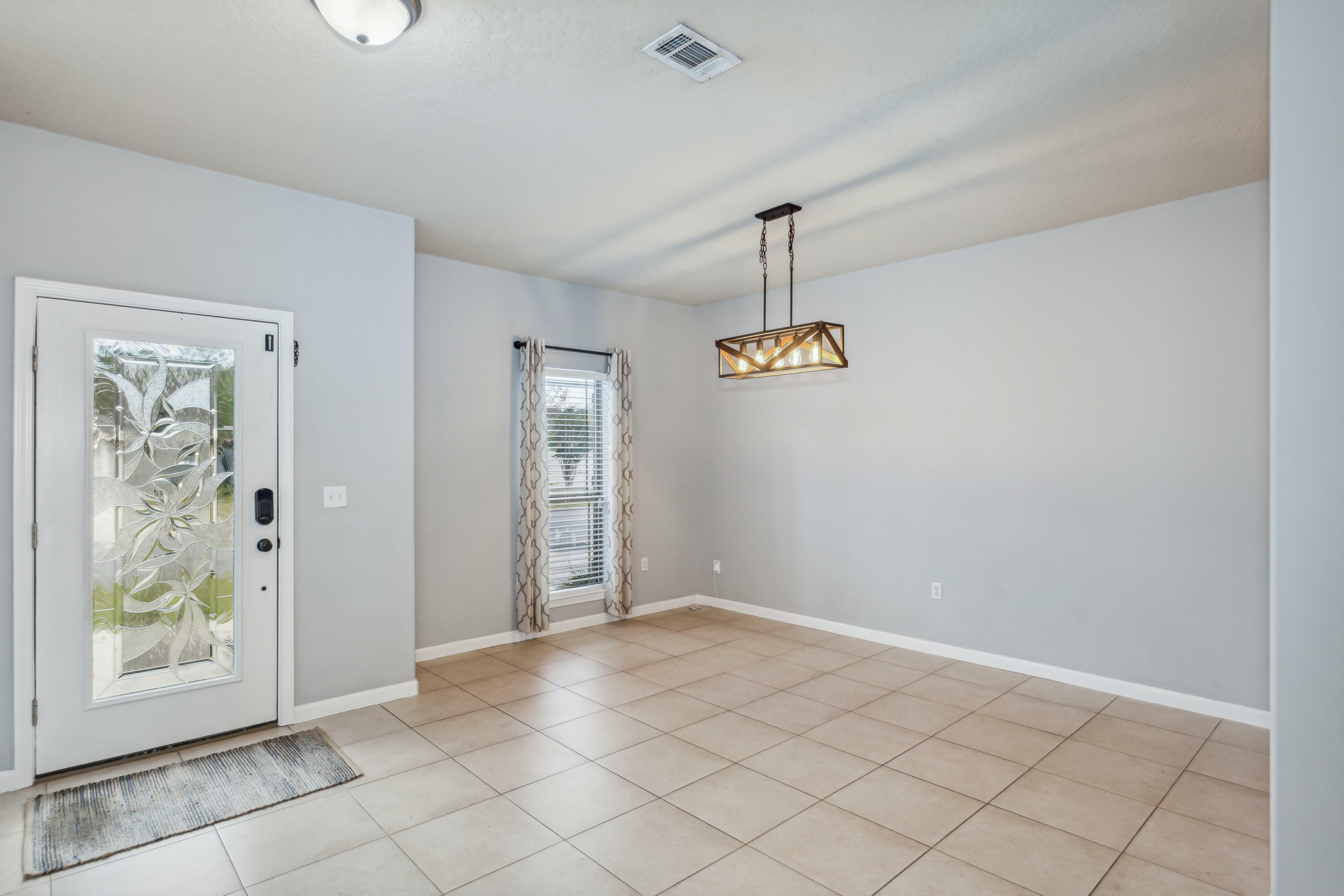 Property Photo: 4518 Beth Circle FL 32539