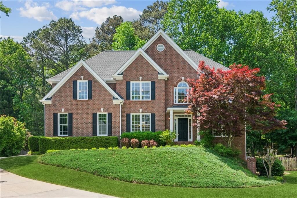 Property Photo:  7020 Weybridge Drive  GA 30040 