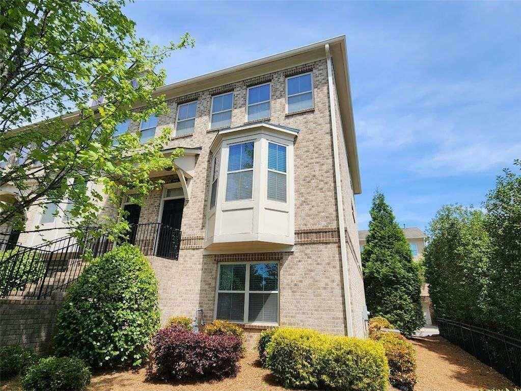 Property Photo: 10650 Allon Cove 137 GA 30022