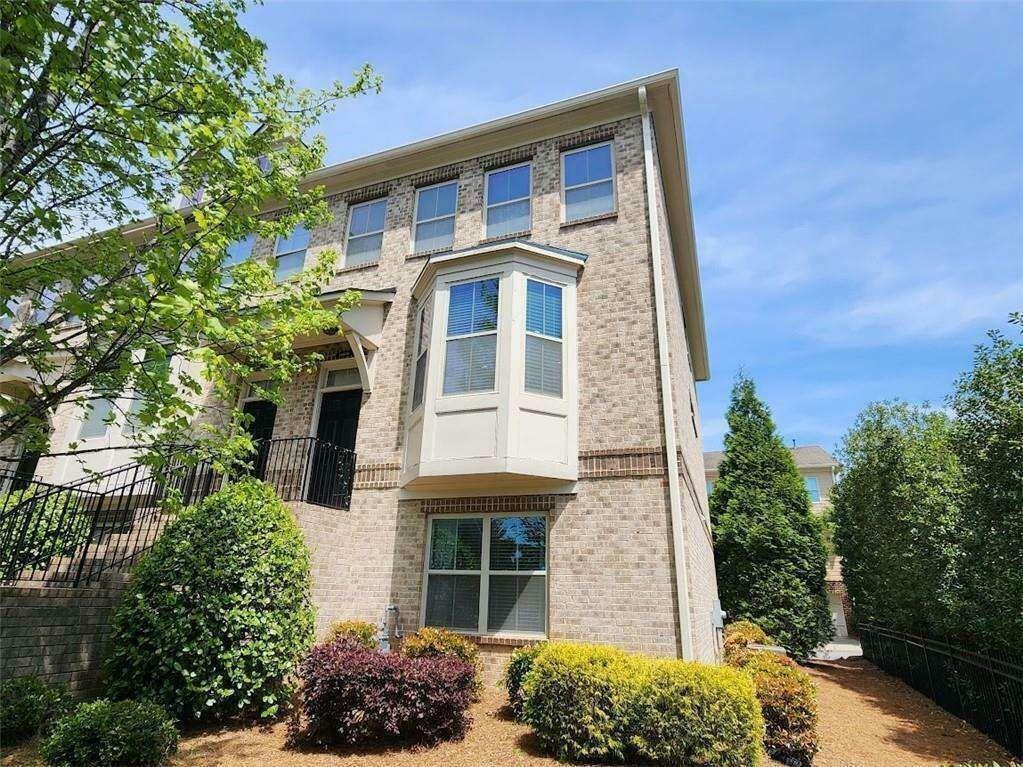 Property Photo: 10650 Allon Cove 137 GA 30022