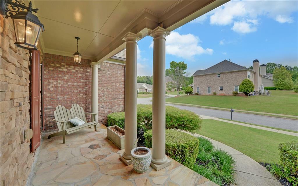 Property Photo: 3020 Crooked Stick Drive GA 30041