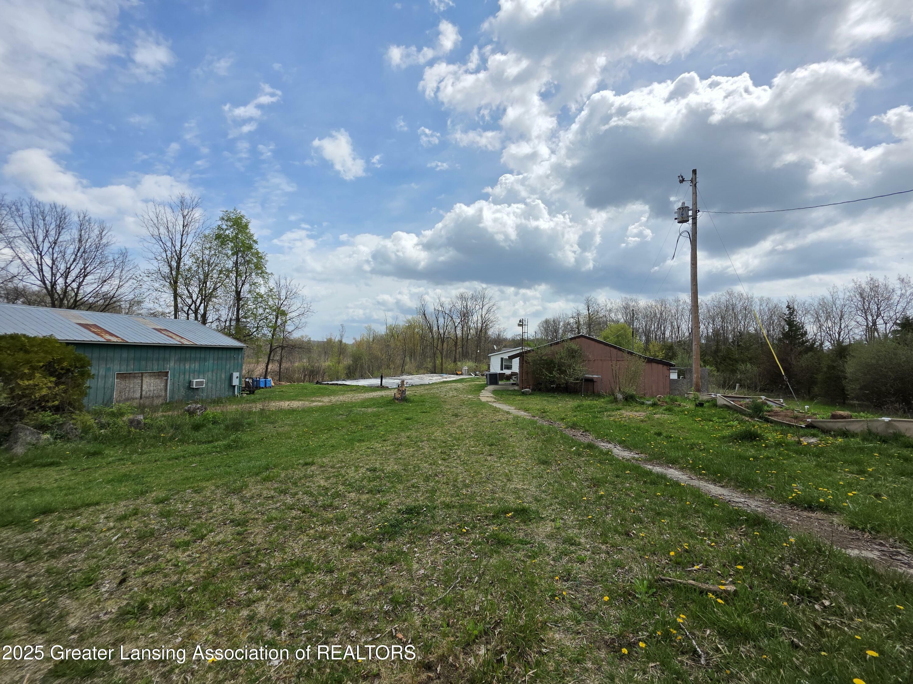 Property Photo: 9304-9306 Parkhurst Hwy MI 49220