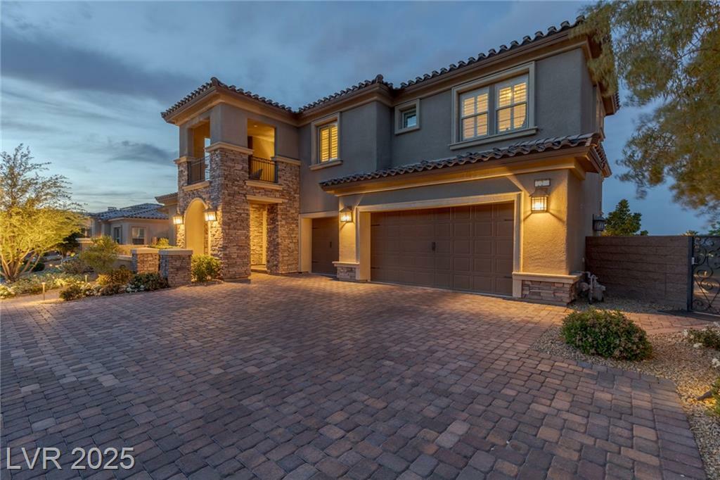 Property Photo:  2 Olympia Outlook Drive  NV 89141 