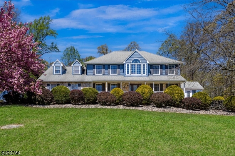13 Kensington Ct  Bethlehem Twp. NJ 08802 photo