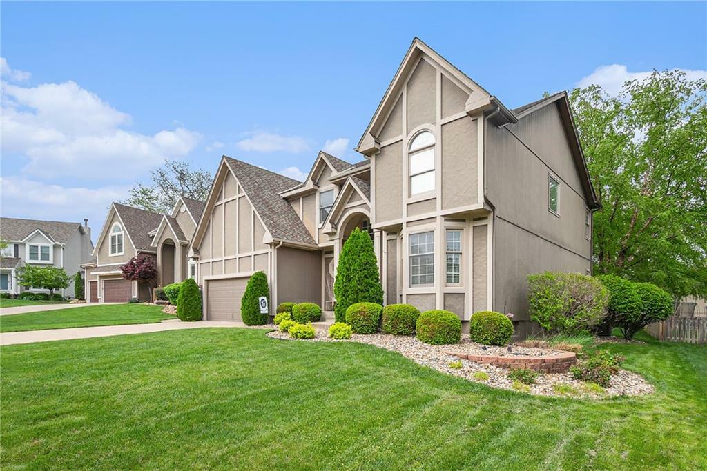 Property Photo:  13029 Flint Street  KS 66213 