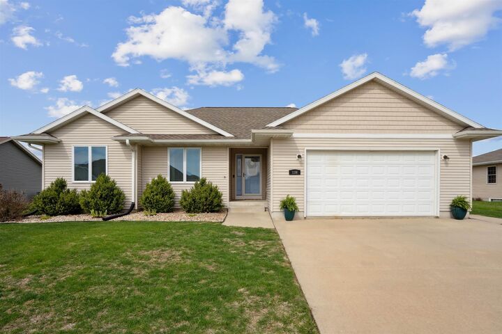 136 Elliot Avenue  Shell Rock IA 50670 photo