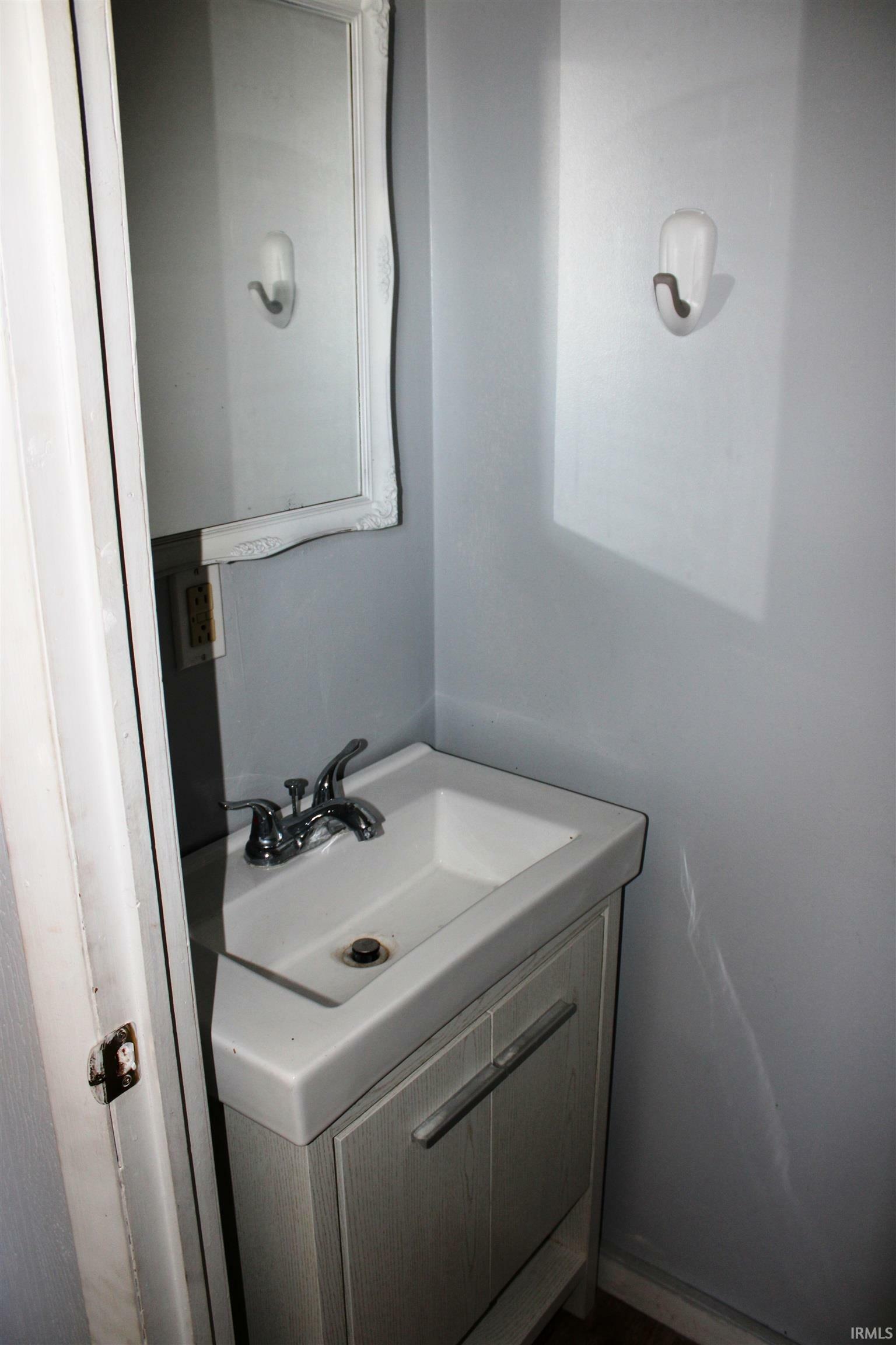 Property Photo: 1818 Indiana Avenue IN 47591