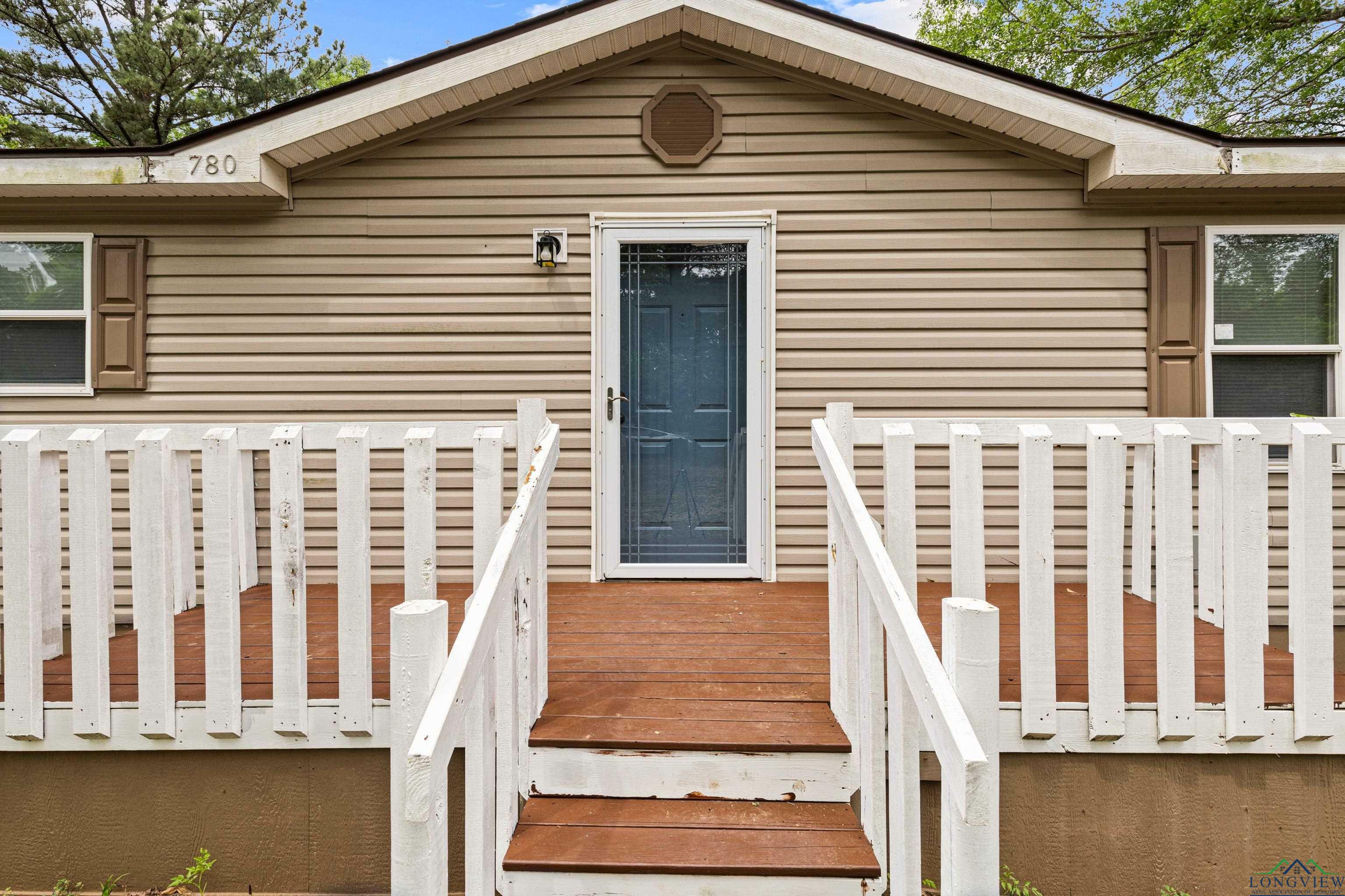 Property Photo: 780 Old Hwy 31 TX 75662
