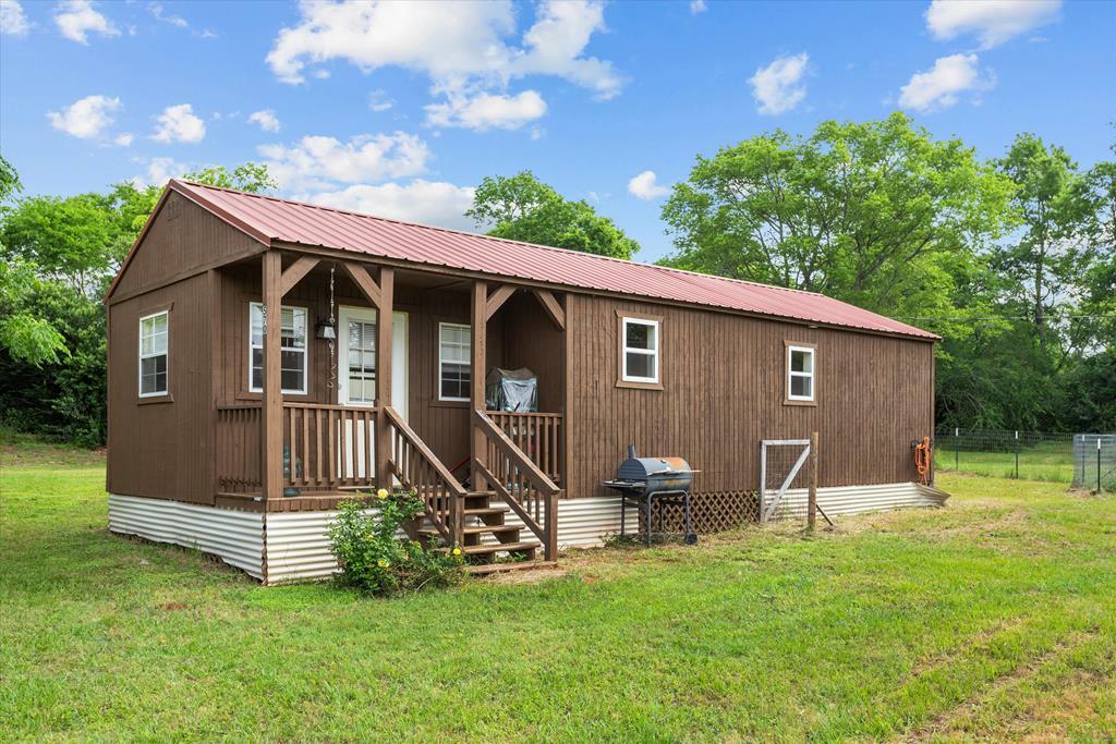 Property Photo: 542 Lovers Lane TX 75925