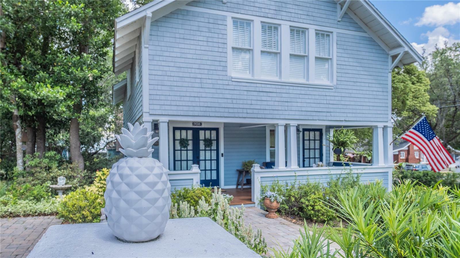 Property Photo: 908 N Tremain Street FL 32757