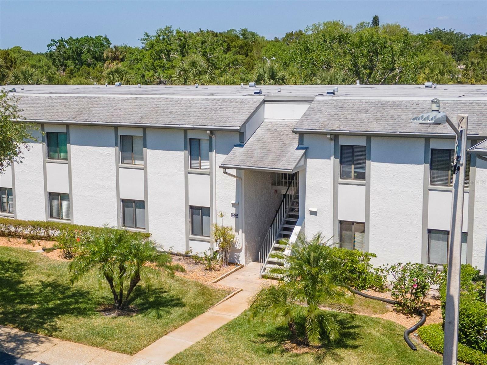 Property Photo: 112 W Cypress Court FL 34677