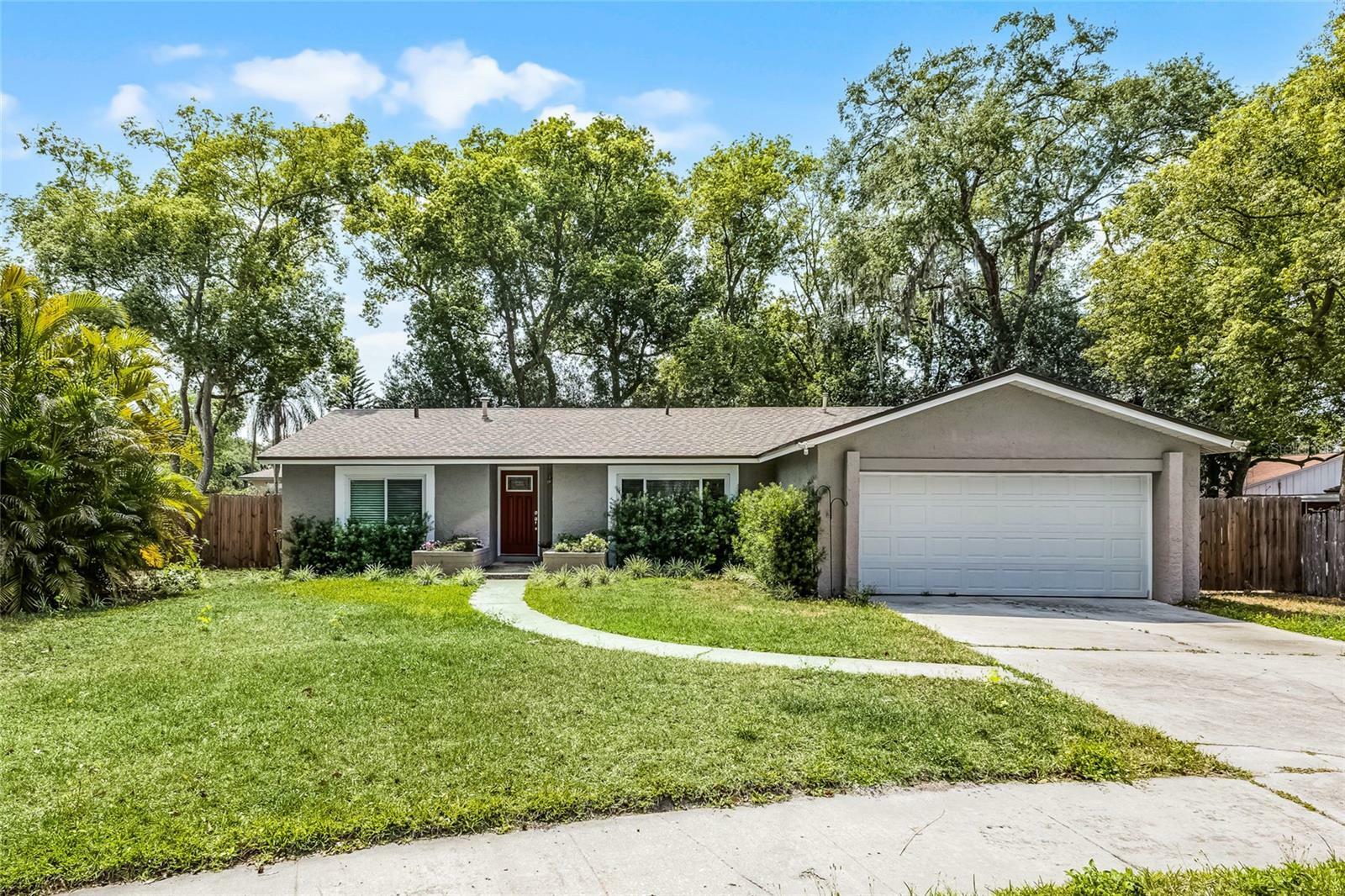 Property Photo: 314 E Bonnie Trail FL 32750