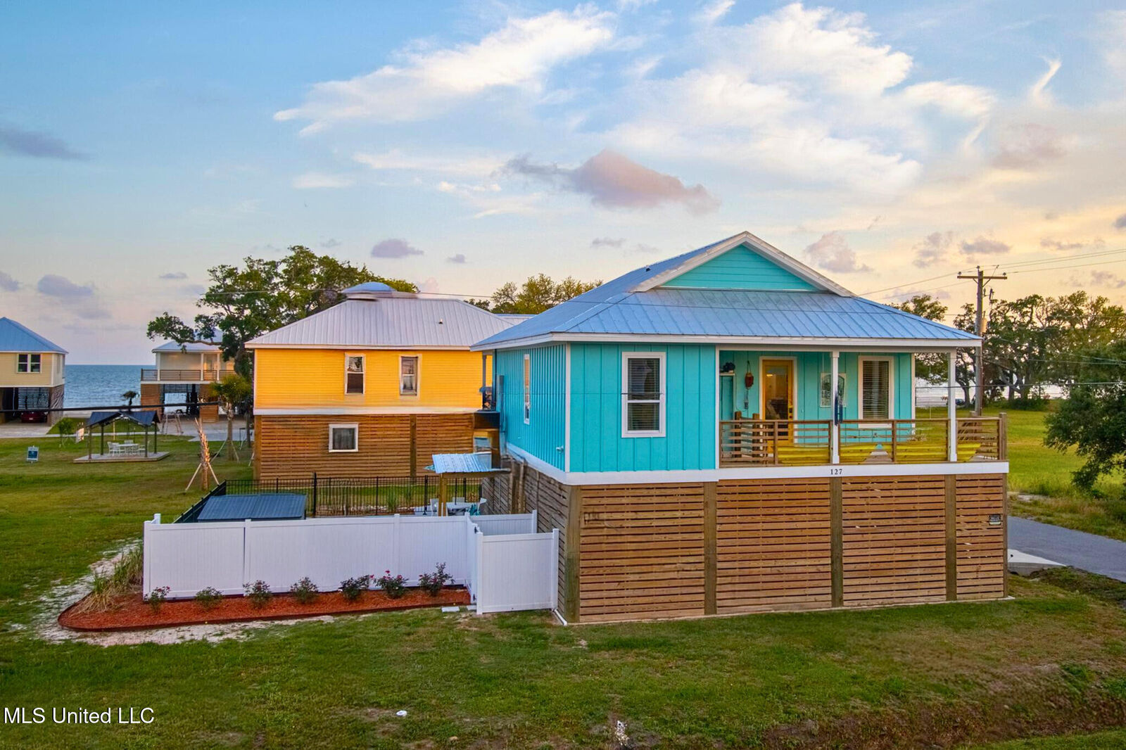 Property Photo: 127 17th Street MS 39507