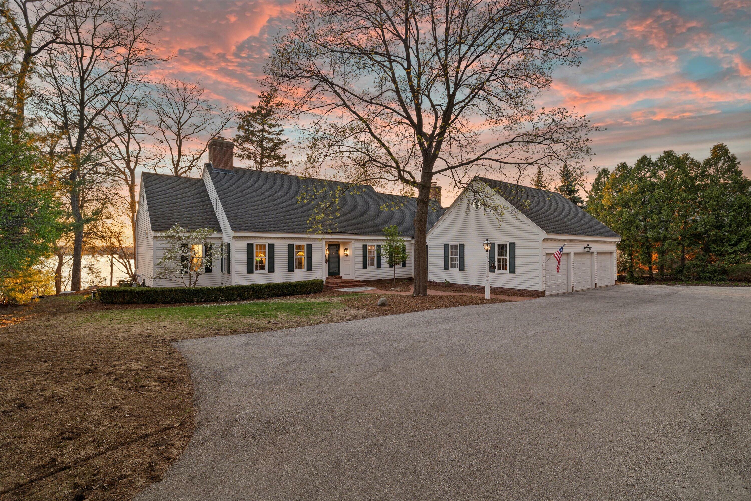 Property Photo: 1347 Mariner Dr WI 53029