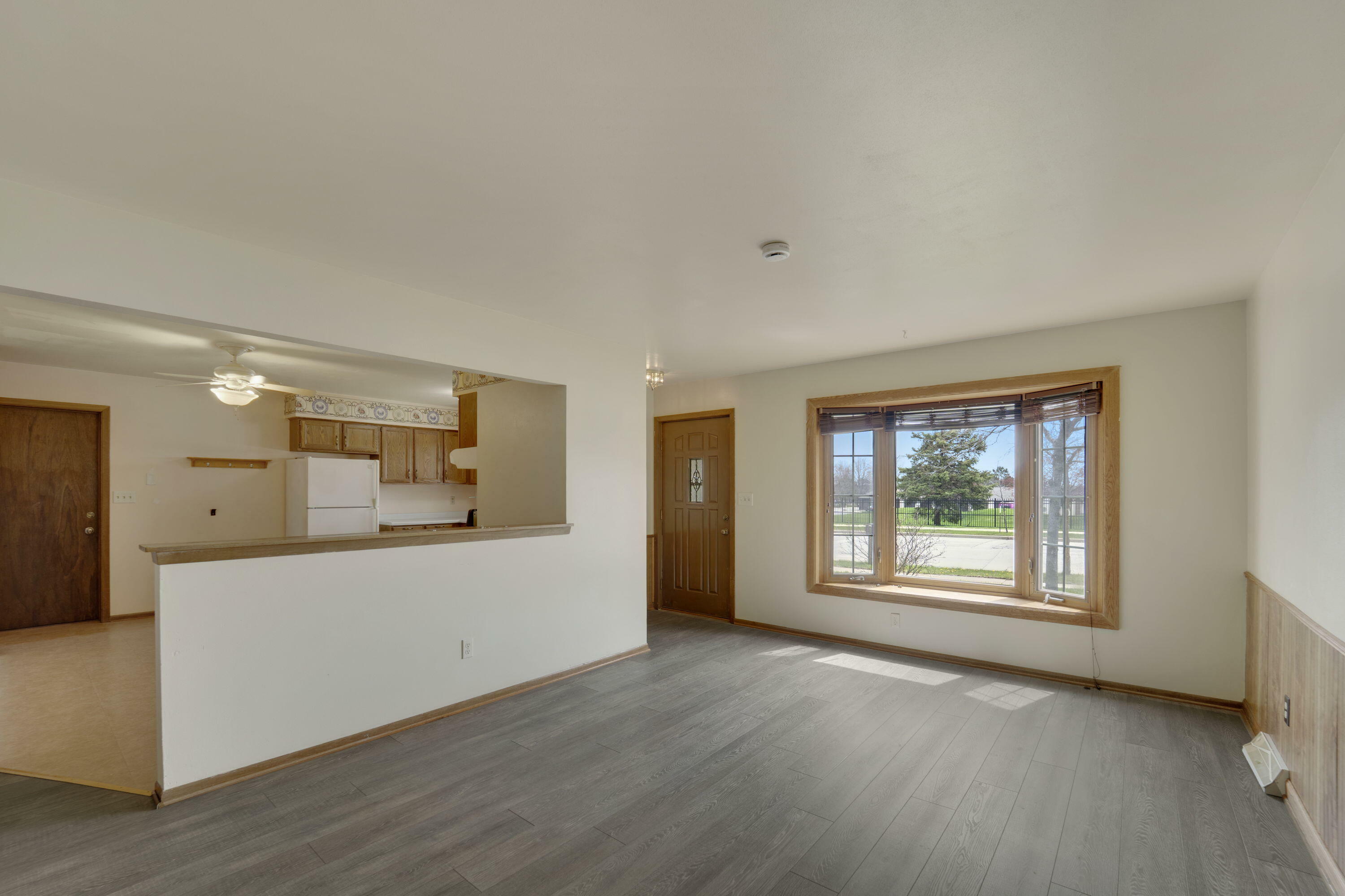 Property Photo: 8022 W Glenbrook Rd WI 53223