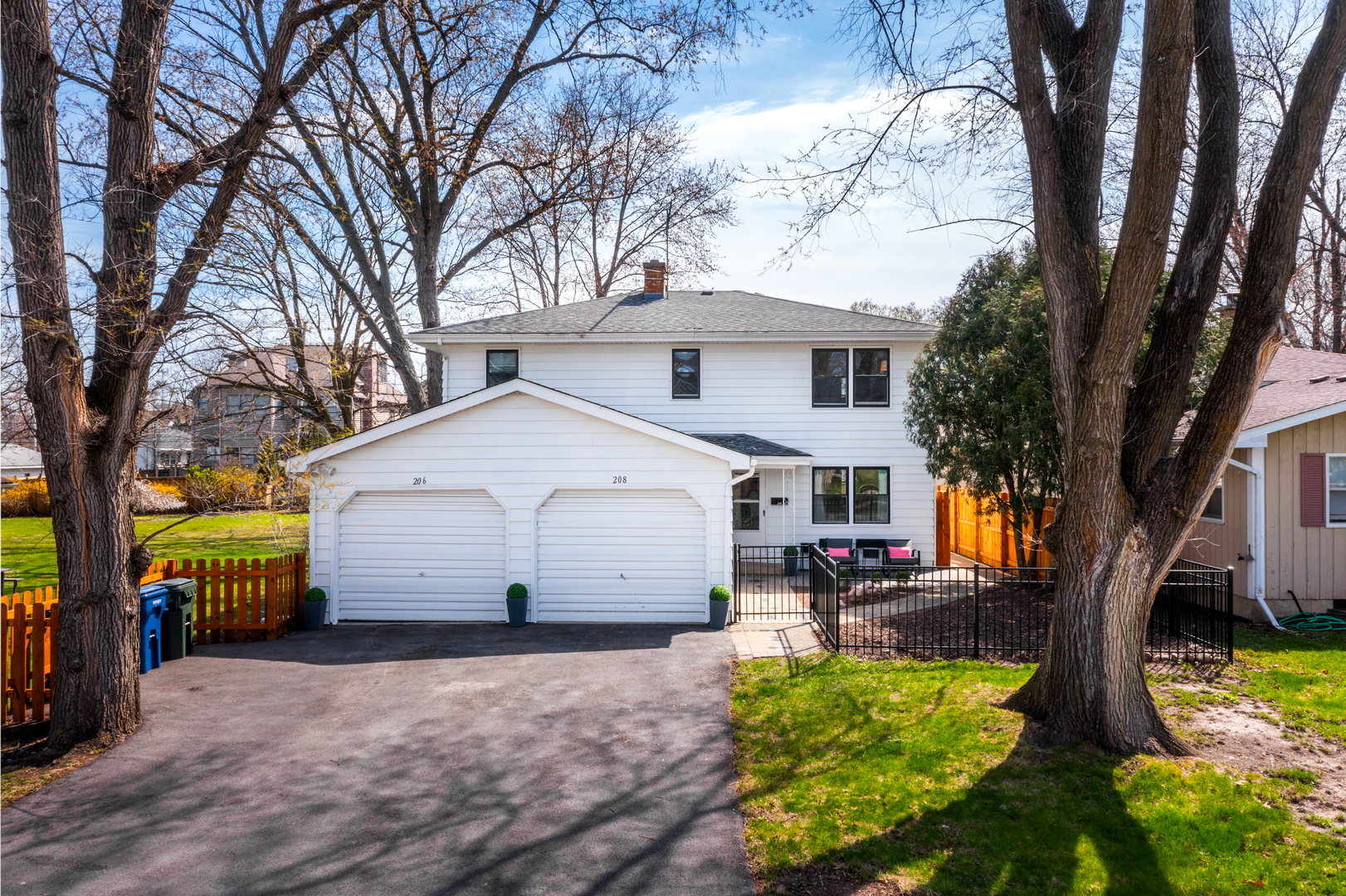 Property Photo: 206 - 208 N Fremont Street IL 60540