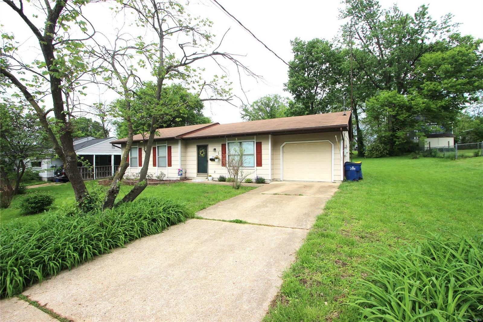 Property Photo: 504 S Jefferson Avenue MO 63084
