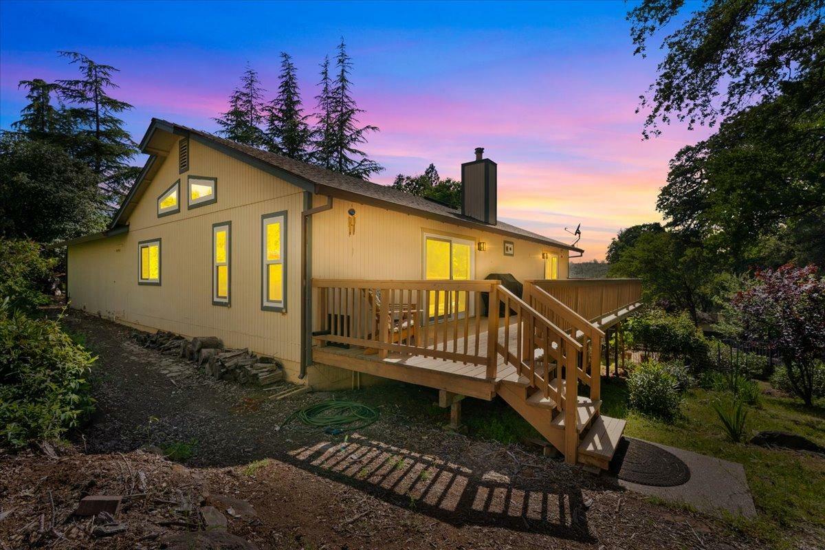 Property Photo: 14962 Woodland Loop CA 95946