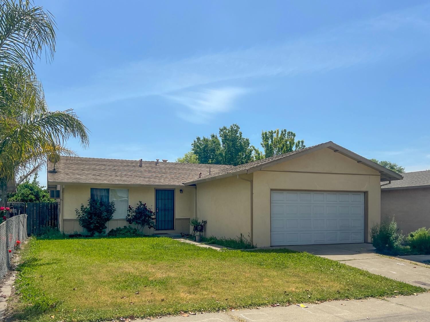 Property Photo:  714 Loretta Court  CA 95207 